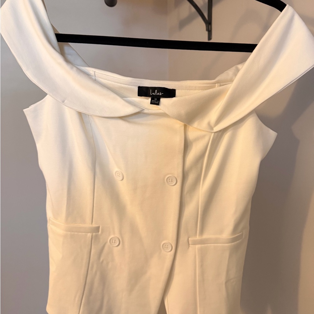 Lulu's Cream Off-Shoulder Blouse